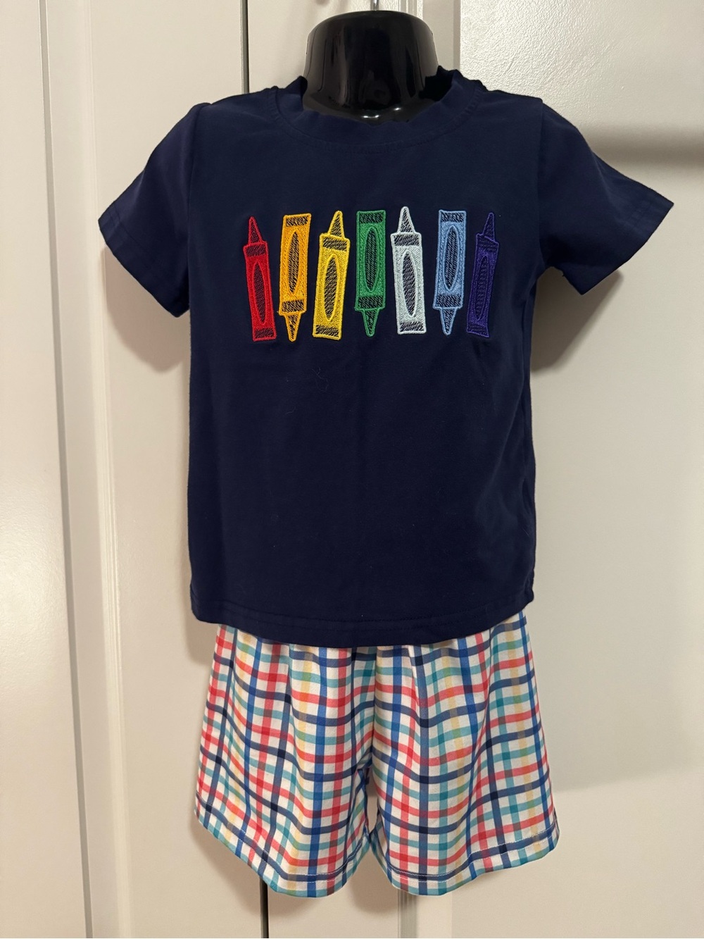 Marie Nicole Boutique Crayon Embroidery Short Set size s/2t